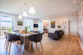 PERSPECTIVE KEYWEEK Beachfront Apartment with Parking Biarritz Center